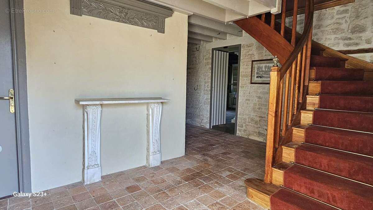 Maison à COULON
