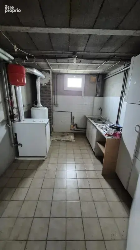 Maison 91 m2 à réinventer   Sous-sol complet et beau potenti - photo 14