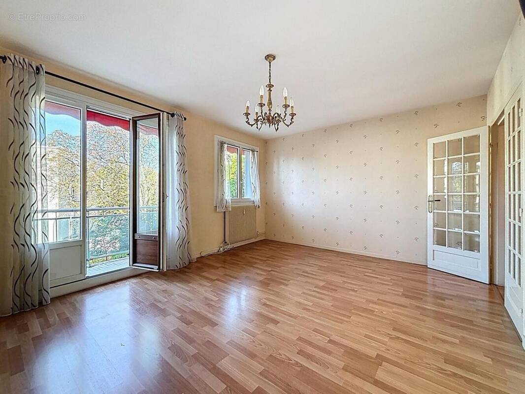 Photo 1 - Appartement à SAINT-CYR-SUR-LOIRE