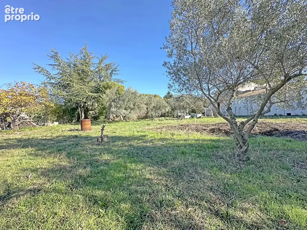 Terrain constructible 527m2 VALERGUES - photo 2