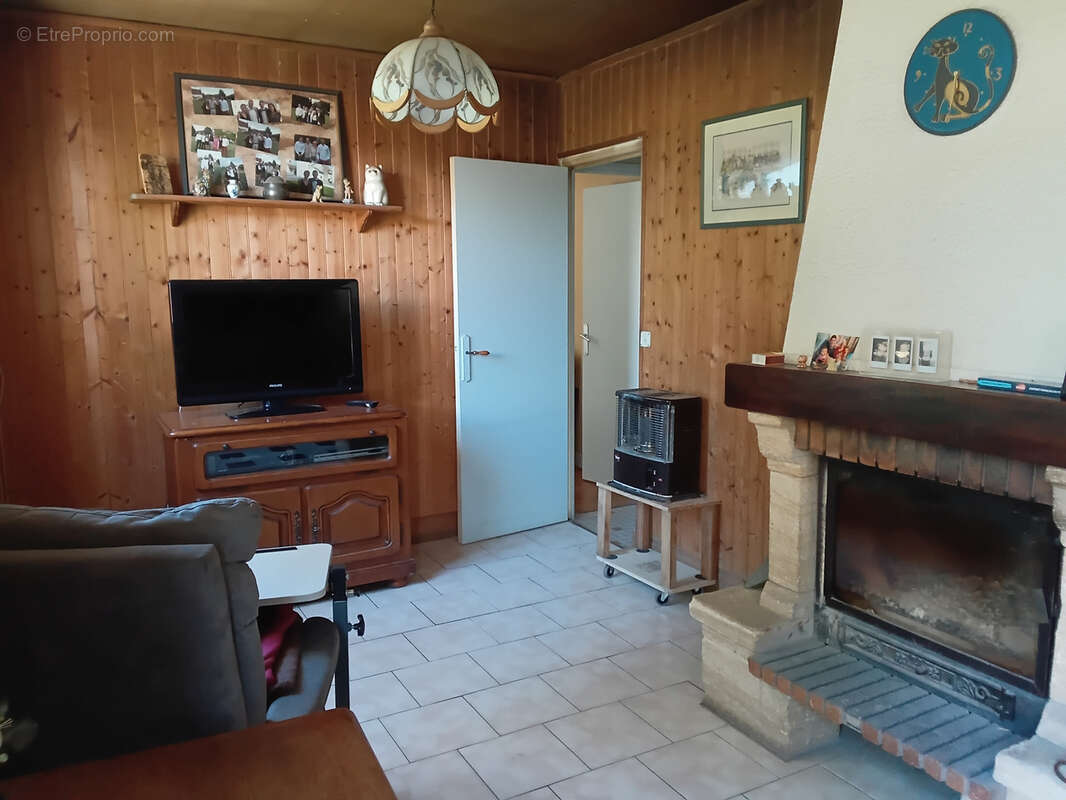 Maison à NERONDES