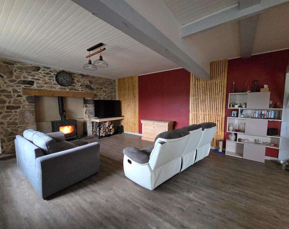 Maison de campagne - 5 chambres - Hangar - photo 3