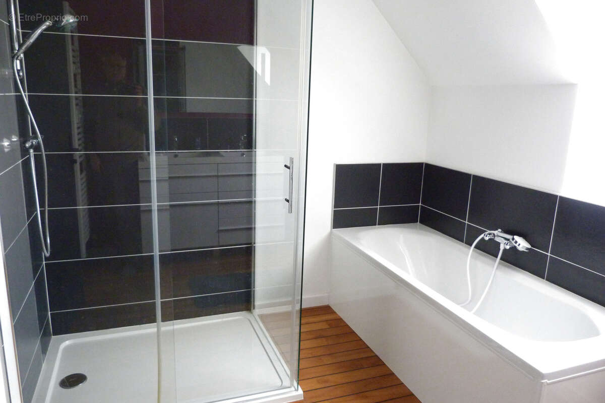 Maison à SAINT-PIERRE-DE-VARENGEVILLE