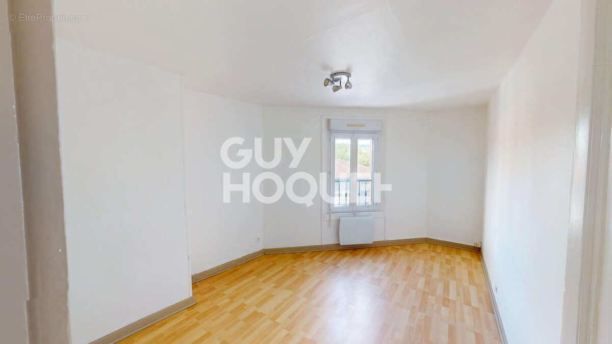 Appartement à MAGENTA