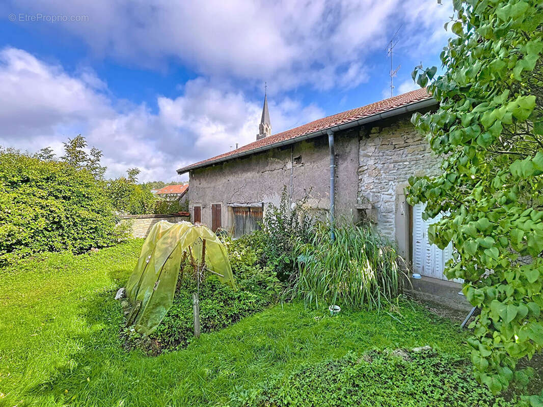 Appartement à DOGNEVILLE