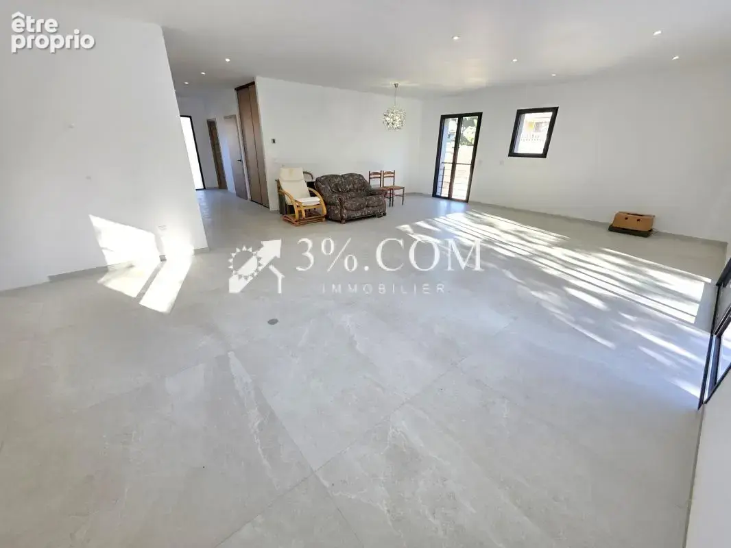Grande villa neuve en plein centre-ville - photo 15