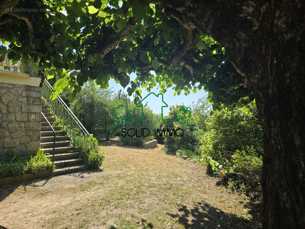 Maison à LARGENTIERE