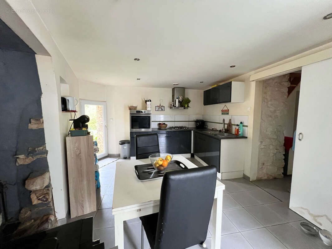 Maison à SION-LES-MINES