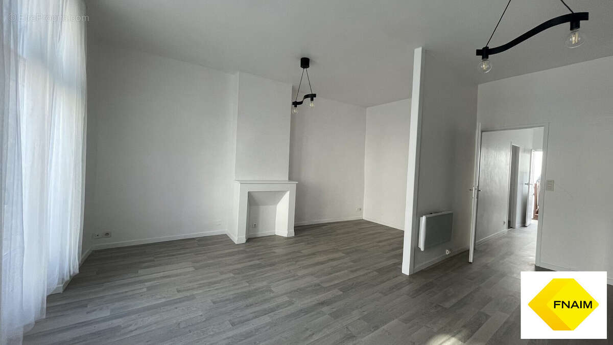 Maison à LAROQUE-TIMBAUT