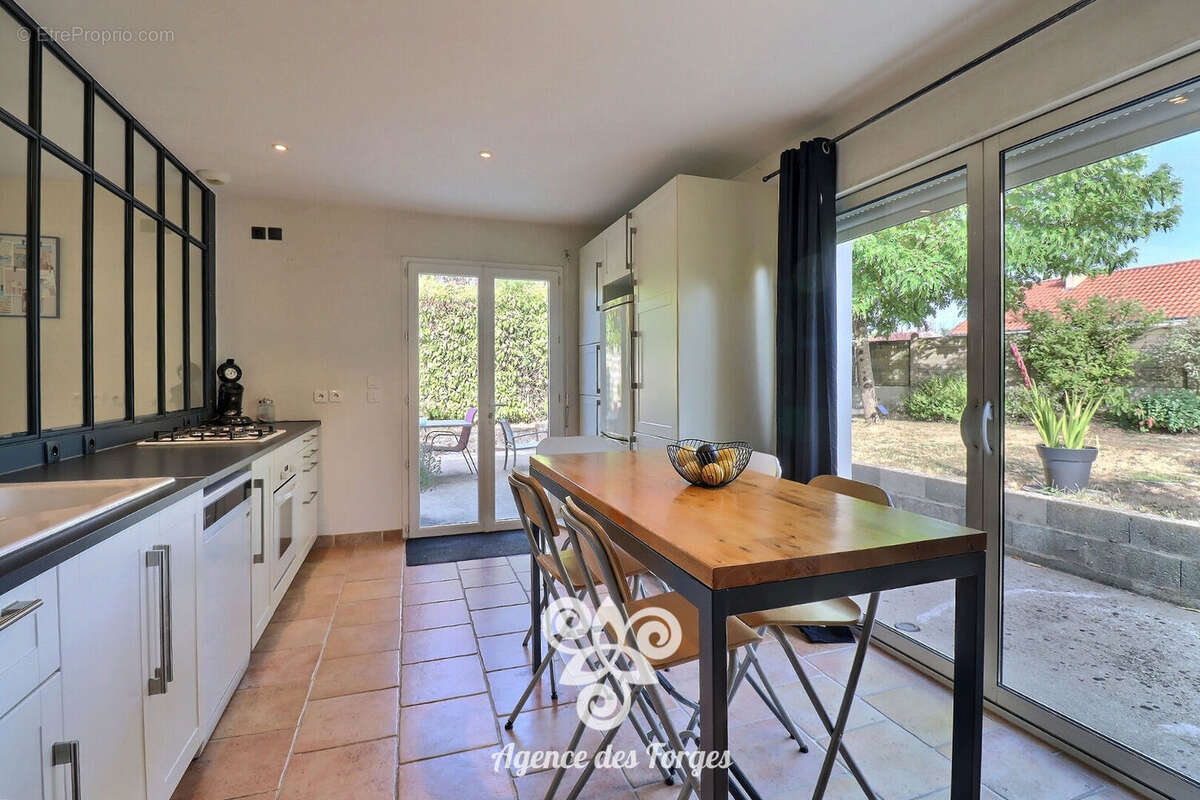 Maison plain-pied - 3 chambres - 103m² - Vallet - photo 10