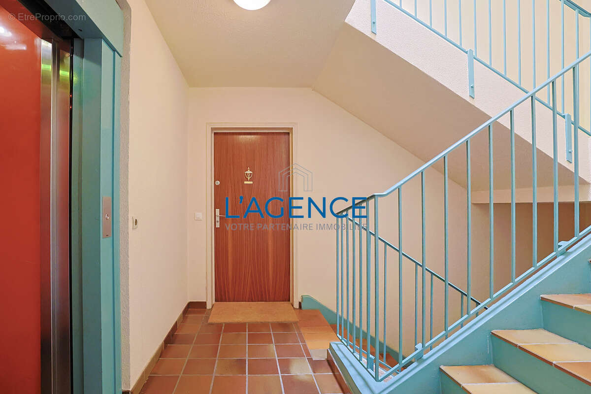Appartement à HYERES
