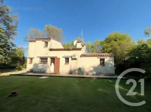 Maison à ROQUEFORT-LES-PINS
