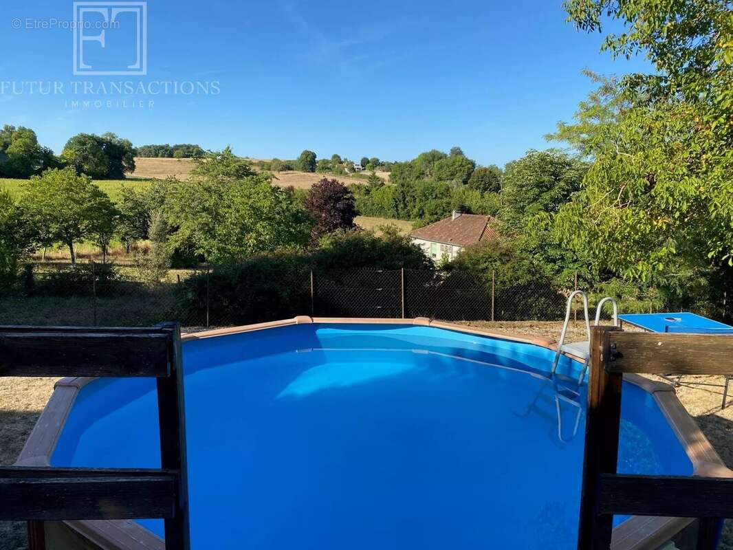 Maison à BOURDEILLES