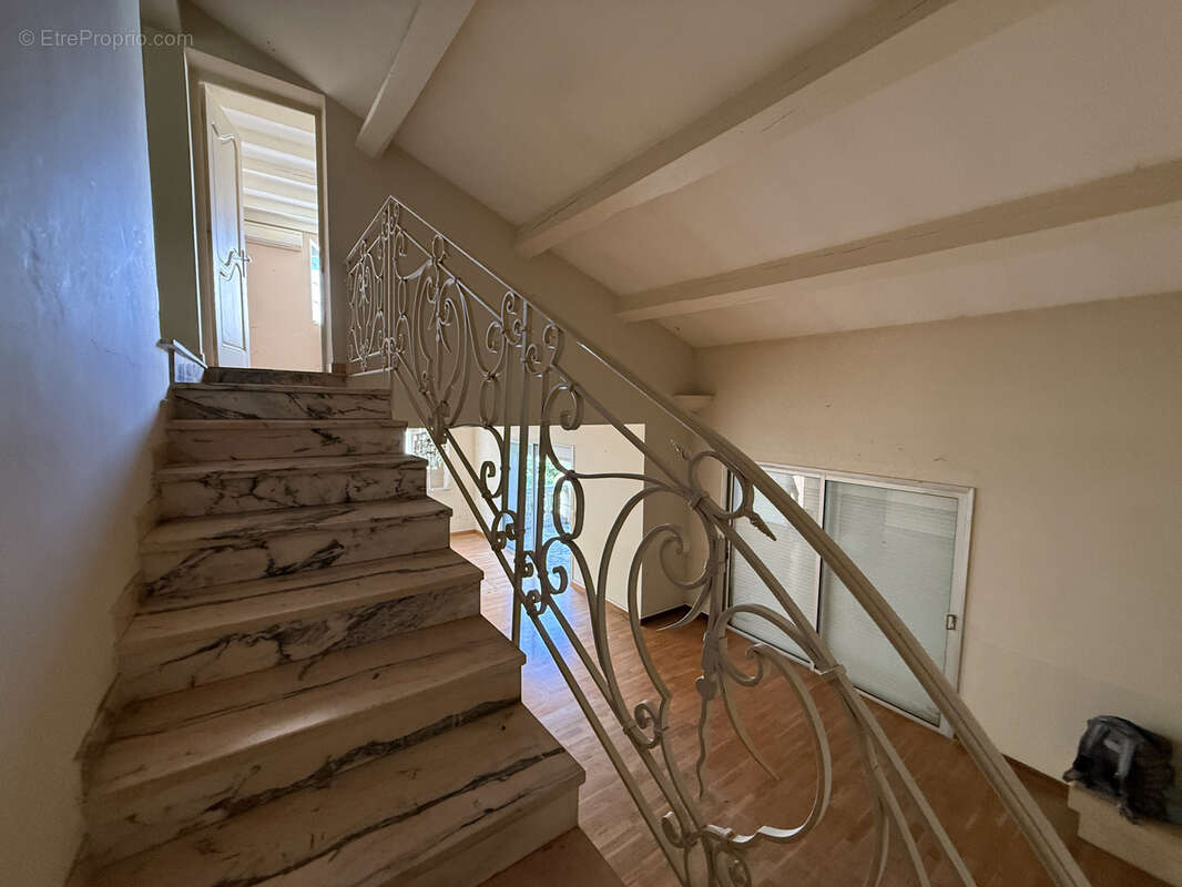 Maison à NIMES