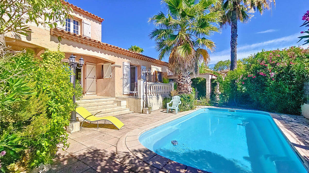 Maison à FREJUS