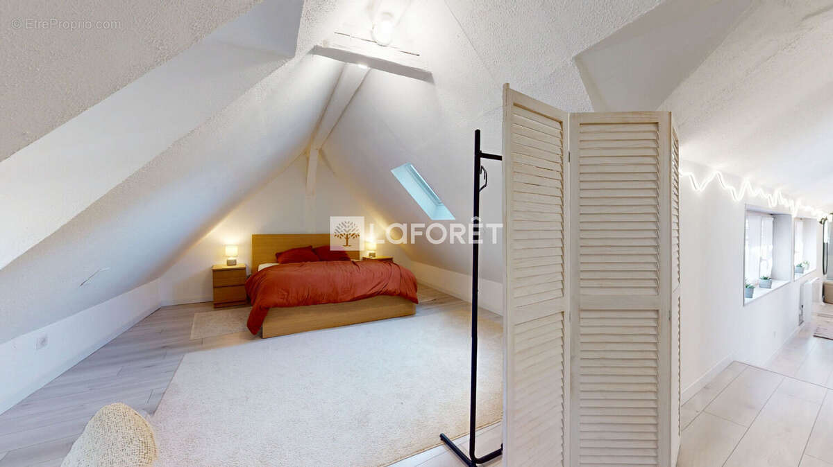 Immeuble Selestat 10 pièces 213.6 m2 - photo 12