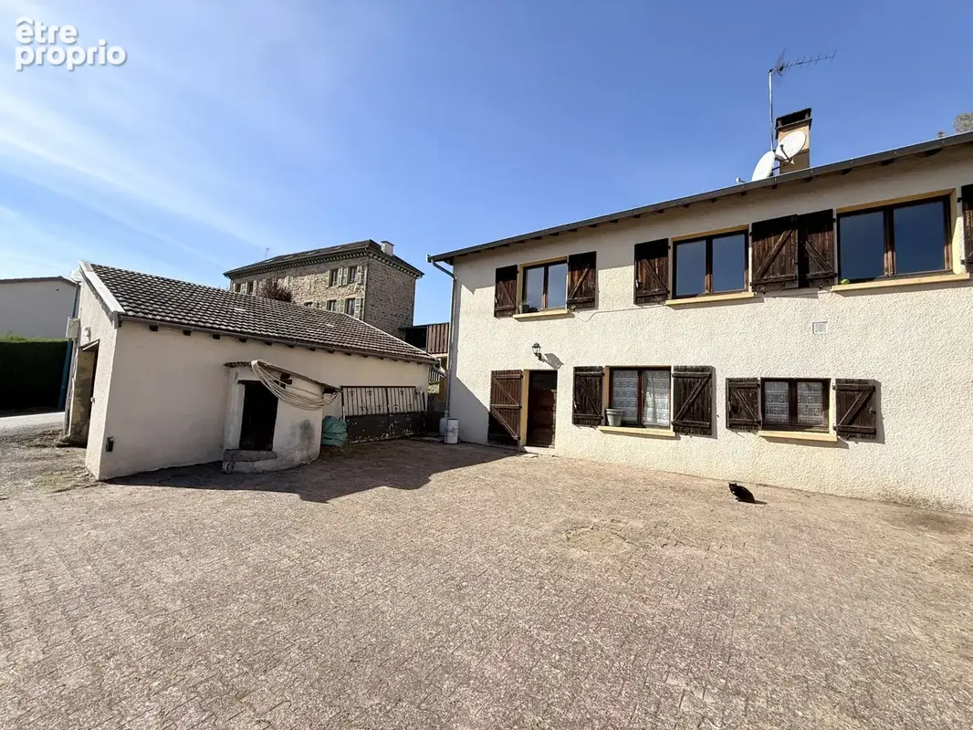 Maison sur deux niveaux avec terrain et garage - photo 1