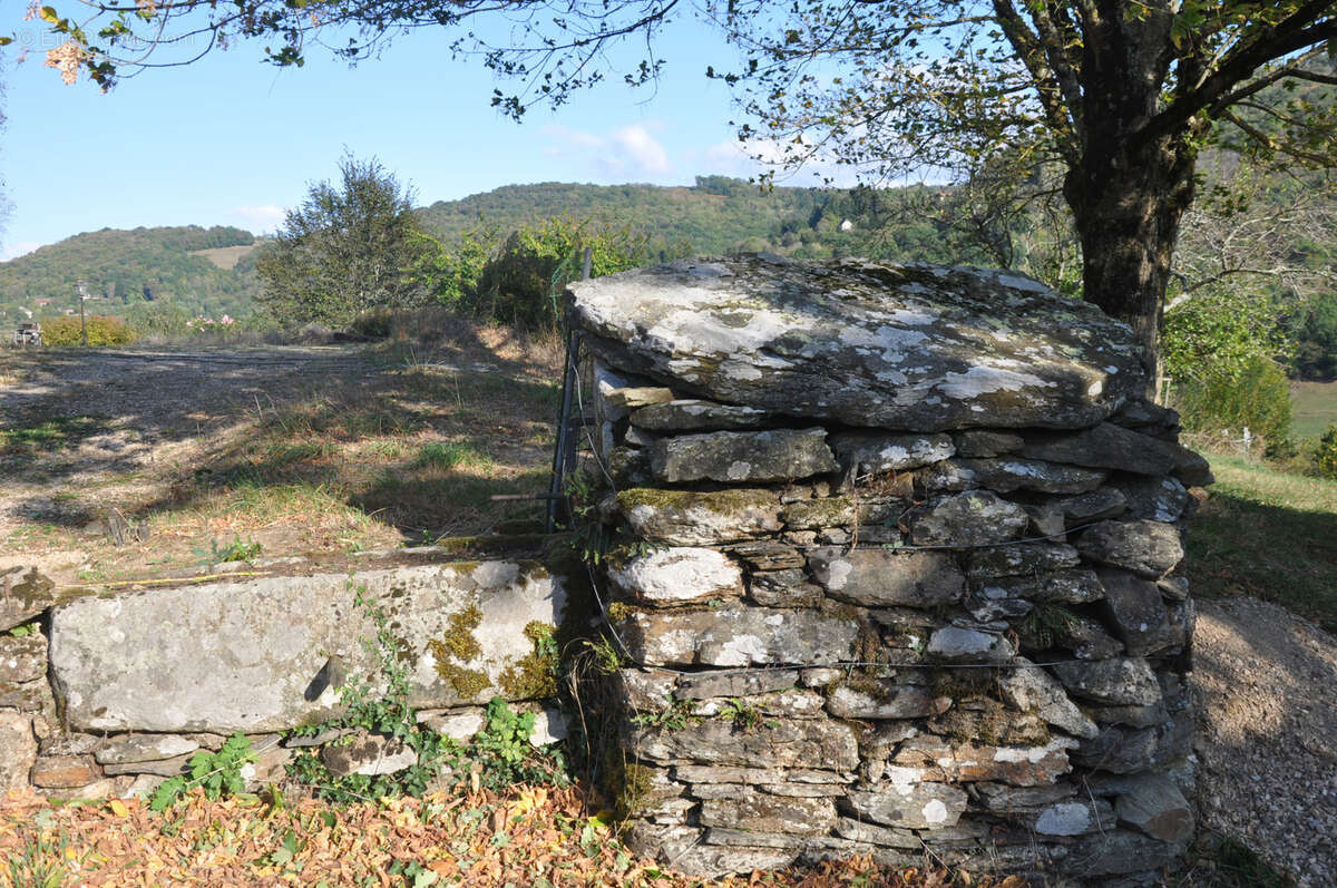 Maison à LAVAL-DE-CERE
