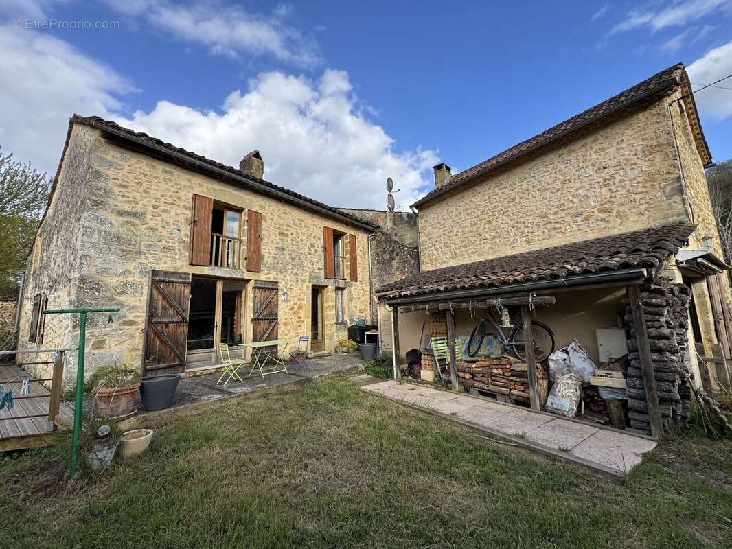 IMG2130 - Maison à BEYNAC-ET-CAZENAC