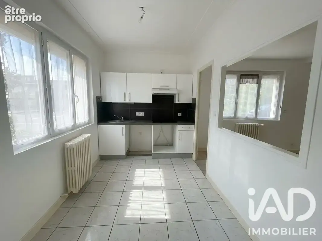 Photo 1 - Appartement à SAINT-CYR-SUR-LOIRE