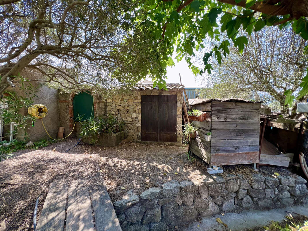 Maison de hameau chargée d'histoire au charme authentique provençal - photo 21