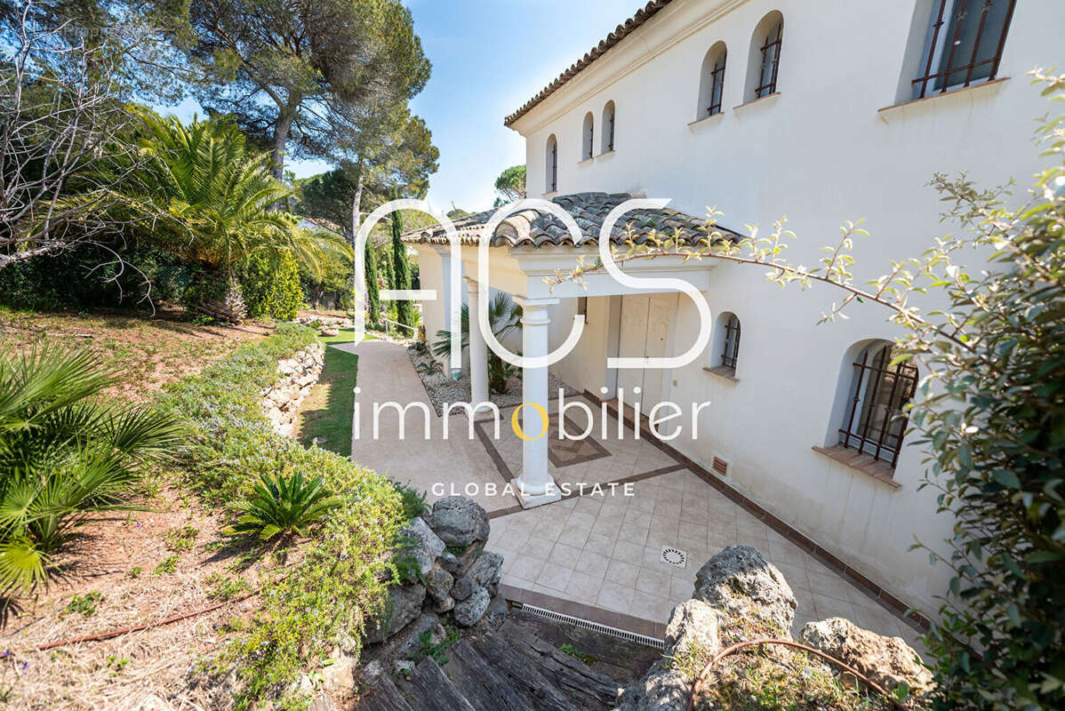 Maison à SAINT-RAPHAEL