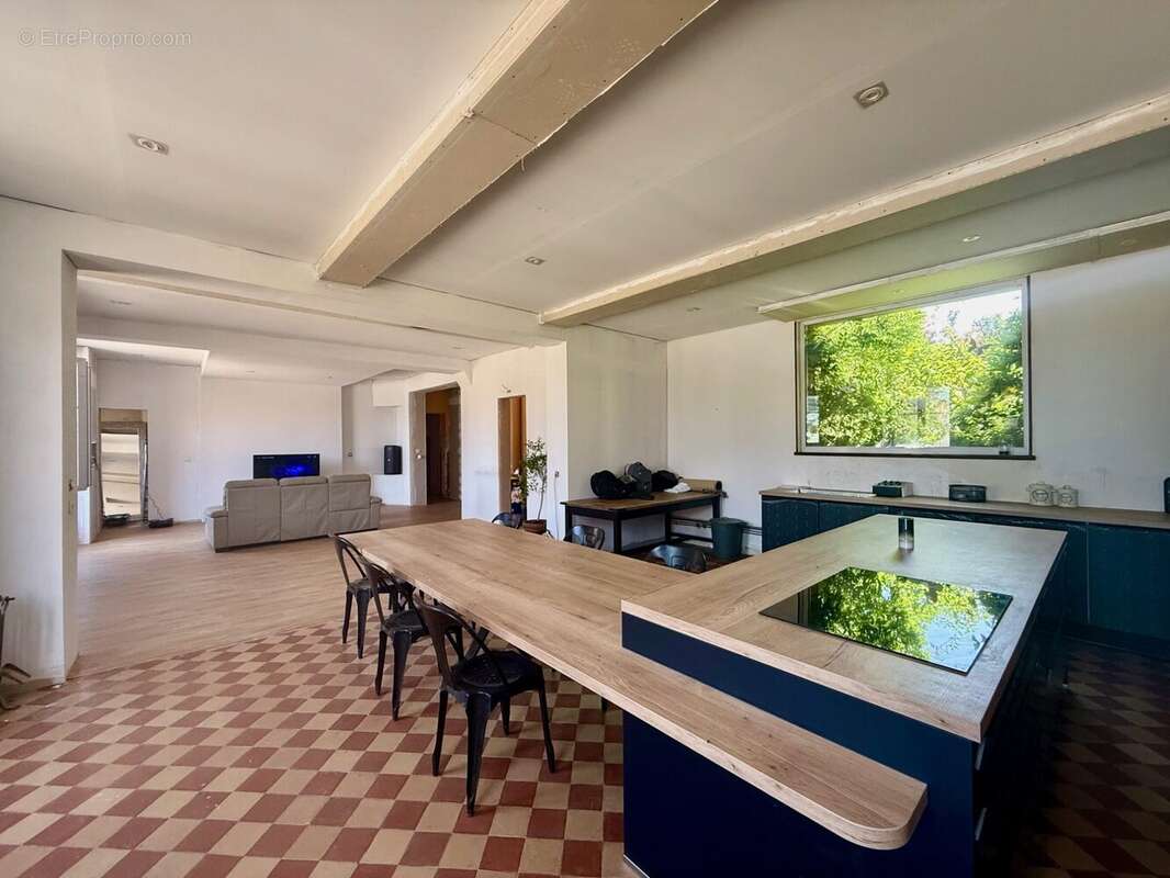 Maison 265 m² à Soissons  - photo 3