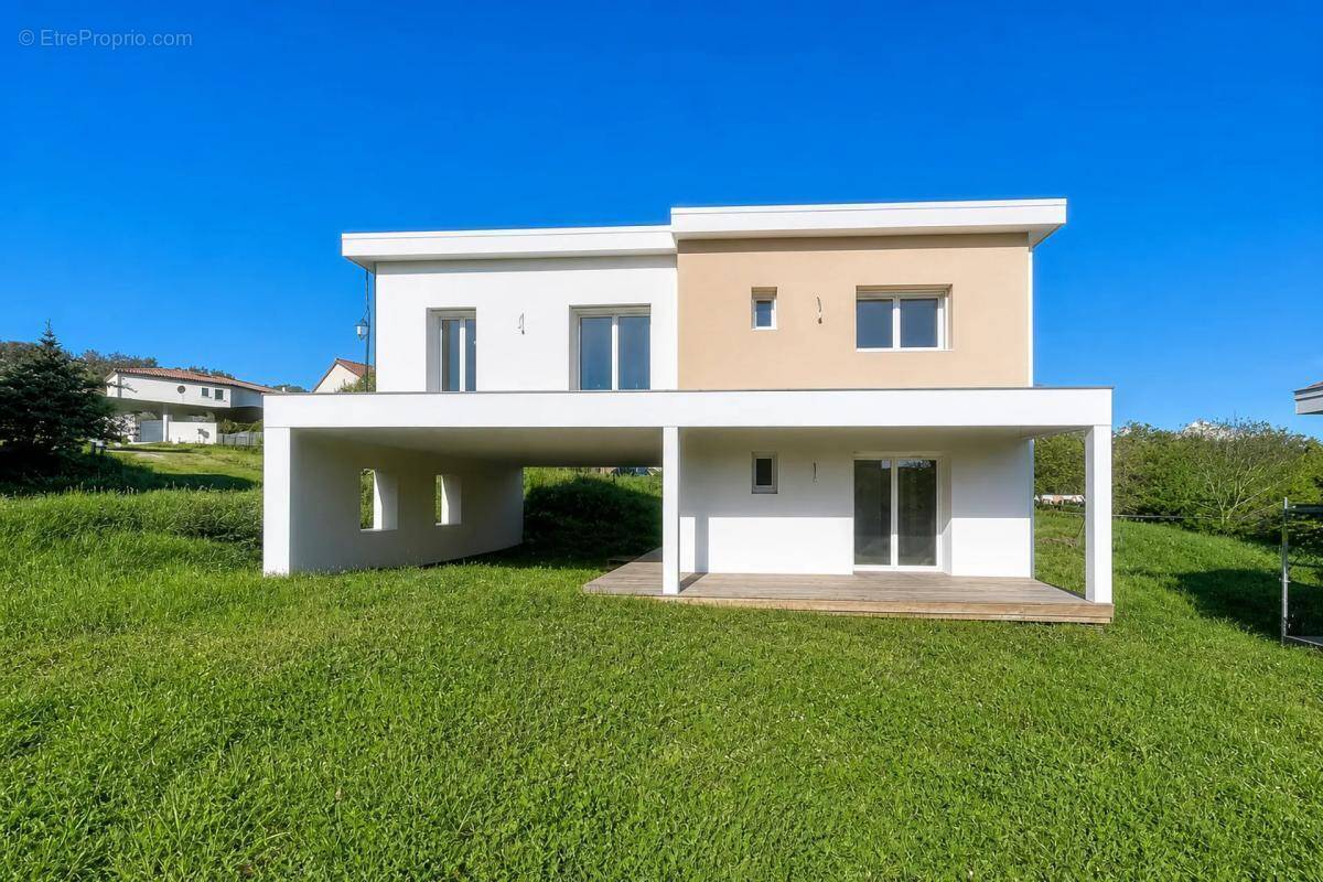 Maison à LEMPS