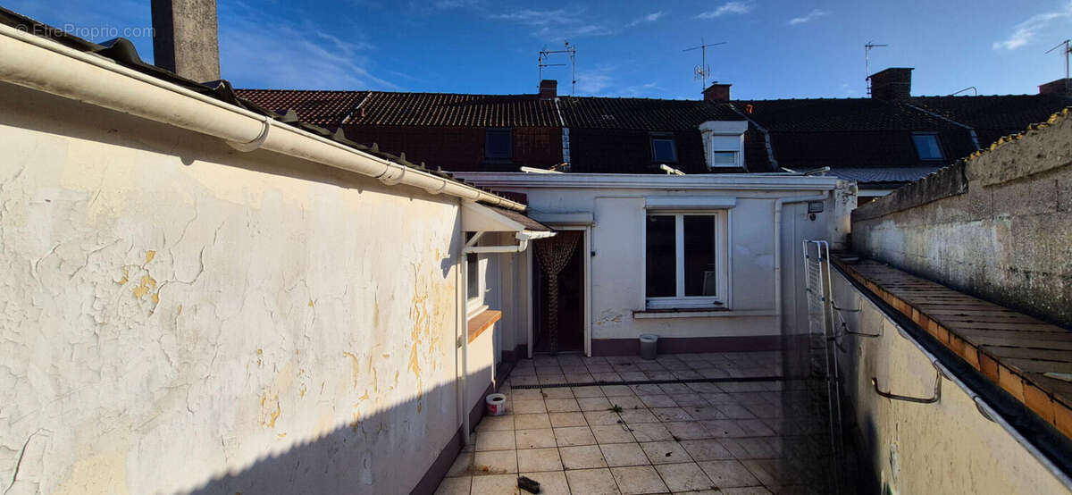 Maison à SAINT-JANS-CAPPEL