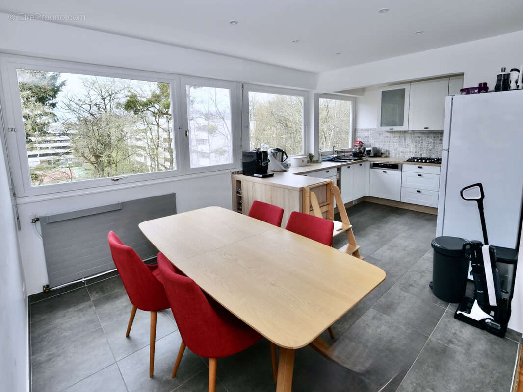 Appartement à VAUX-LE-PENIL