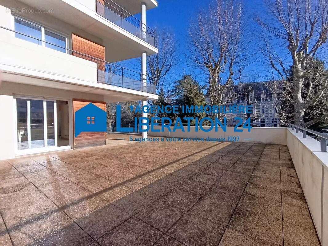 Appartement à SAINT-ETIENNE