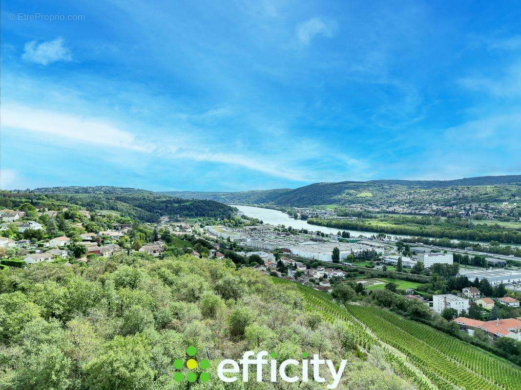 Maison à CHASSE-SUR-RHONE