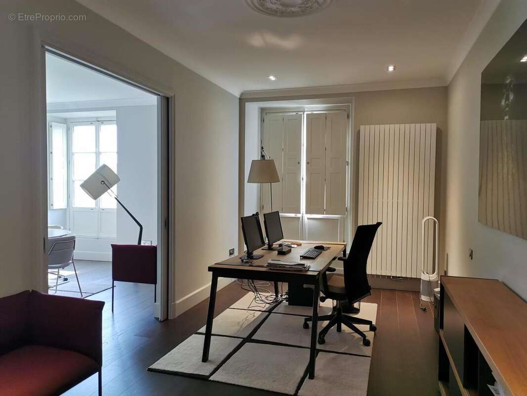   - Appartement à AUBENAS