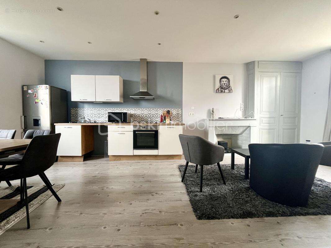 Appartement à POMMIERS