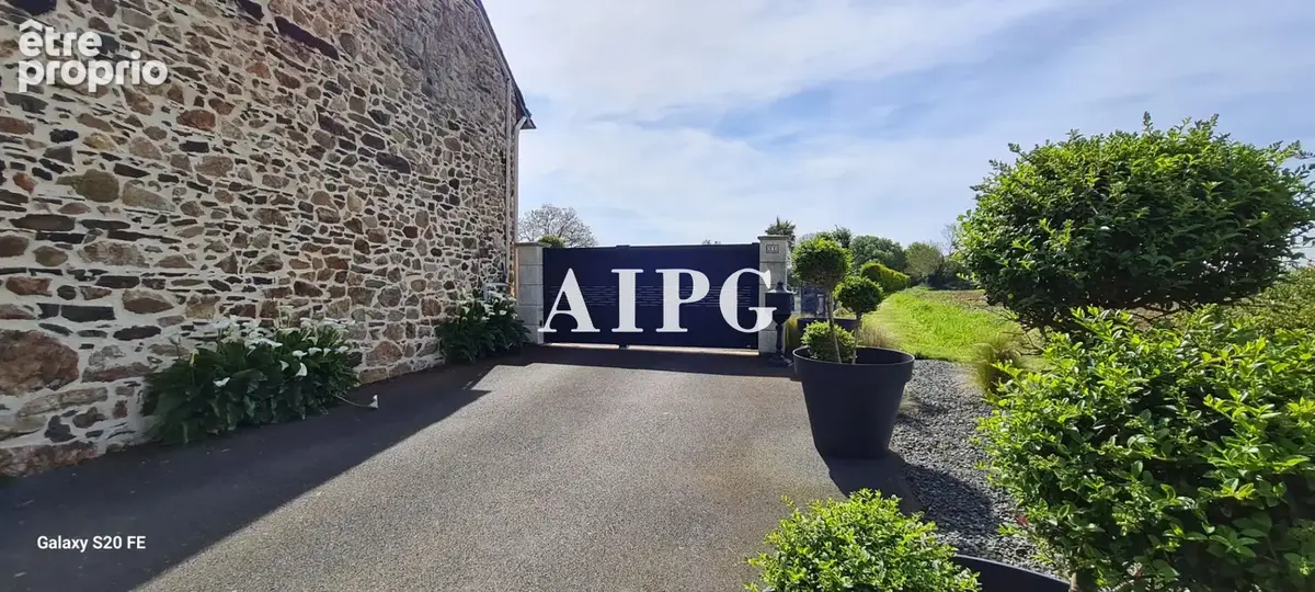 LANVOLLON, à 15 kms de la mer, Belle propriété à vendre,  piscine, 1.1 ha de terrain - photo 12