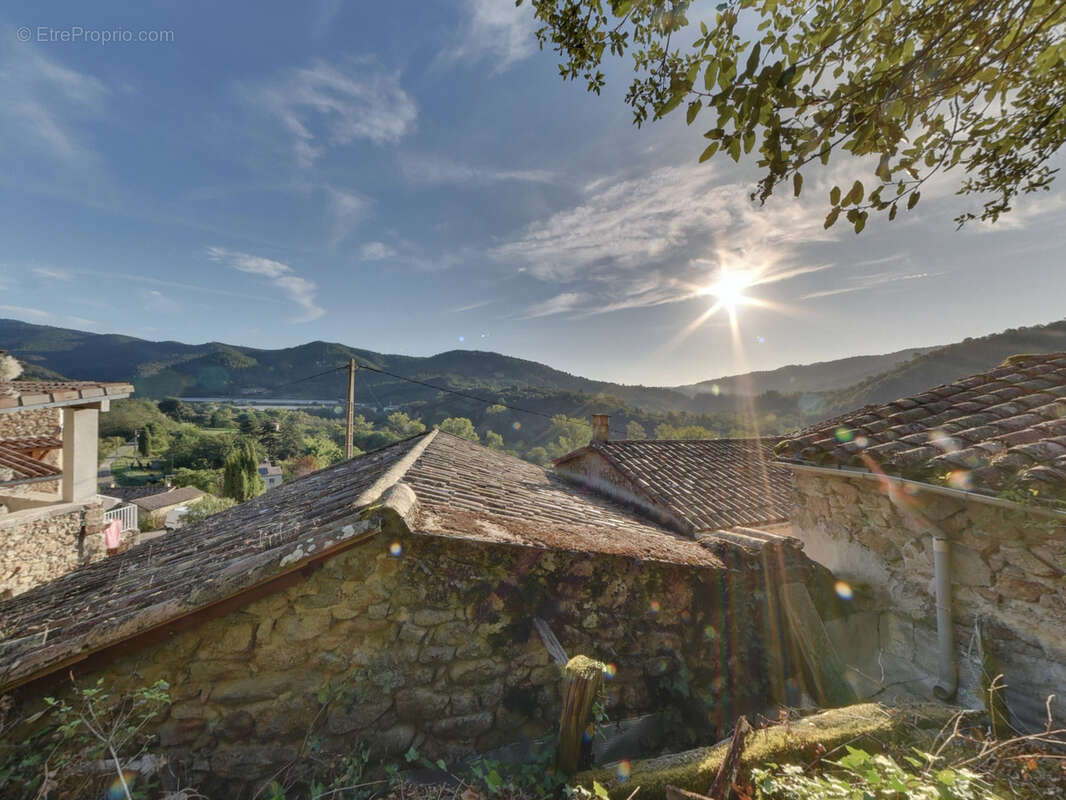 Maison à SAINT-FORTUNAT-SUR-EYRIEUX