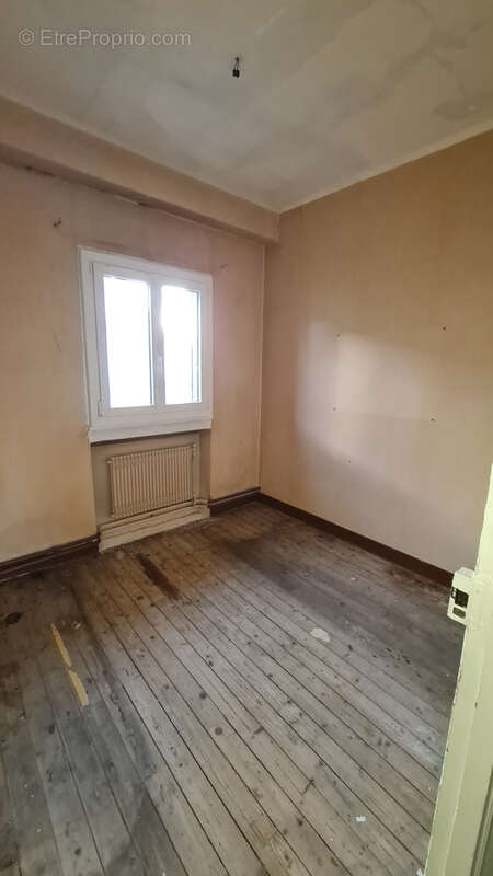 Maison à LES MOLIERES