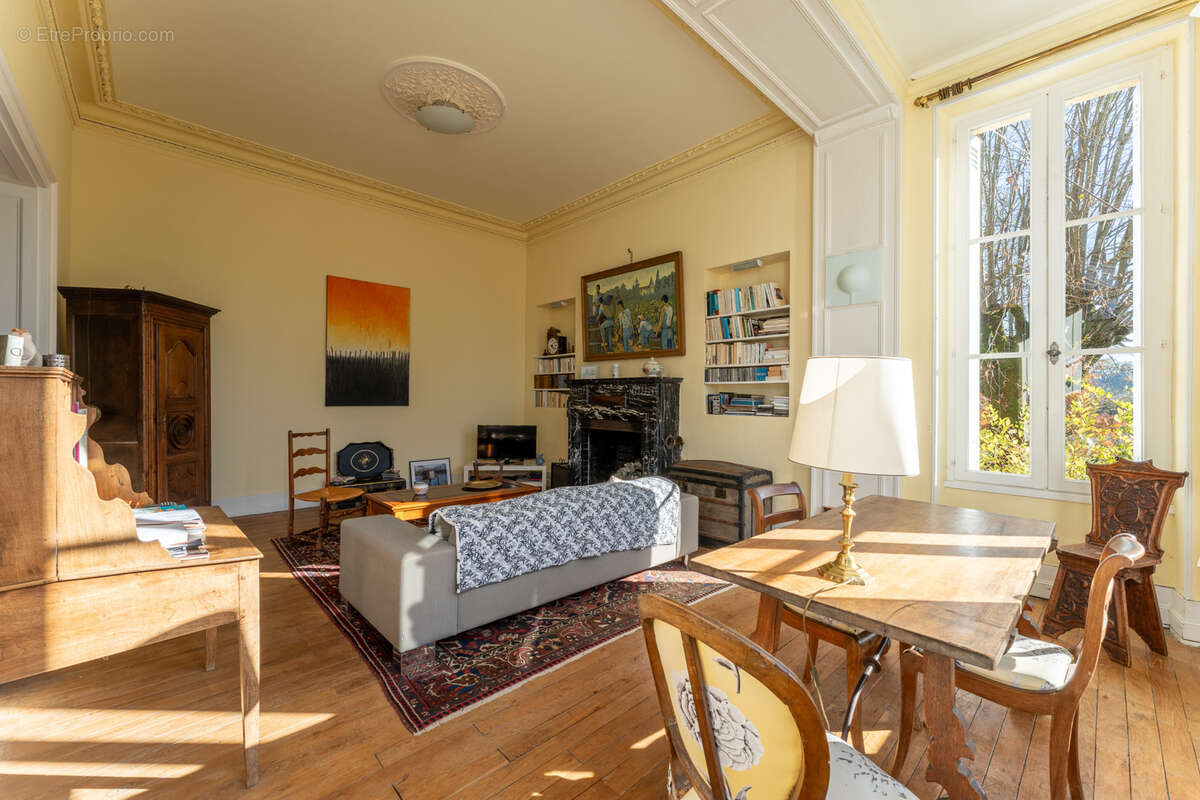 Maison à LESTIAC-SUR-GARONNE