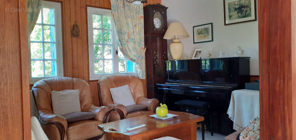 Maison à GRAND-CHAMP