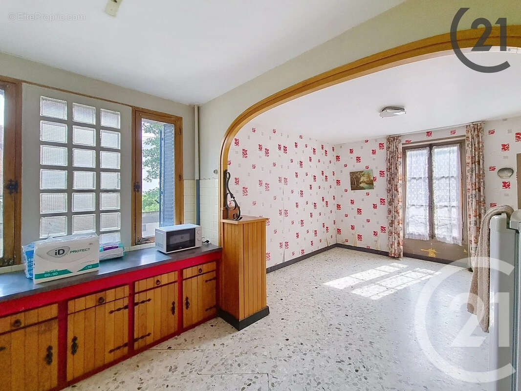 Maison à BRIE-COMTE-ROBERT