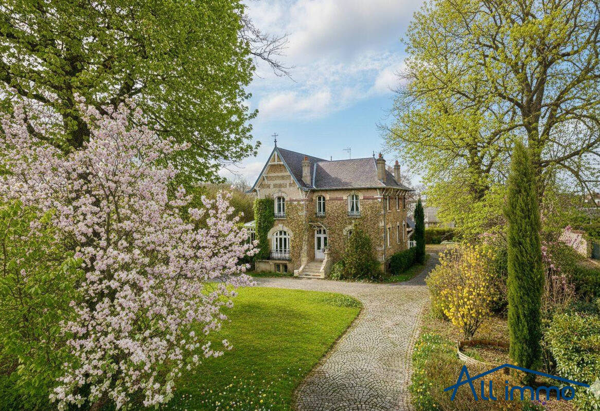 Maison à VILLECRESNES