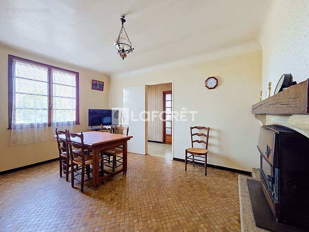 Maison de plain pied Proche Orthez 6 pièce(s) 124m² - photo 8