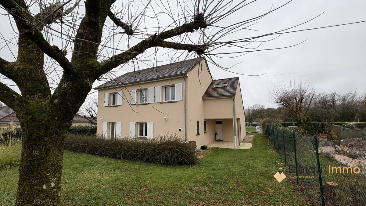 Maison à BAR-SUR-AUBE