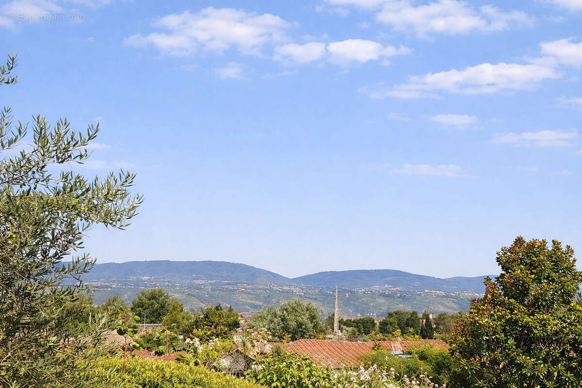 Maison à SAINT-MAURICE-L'EXIL