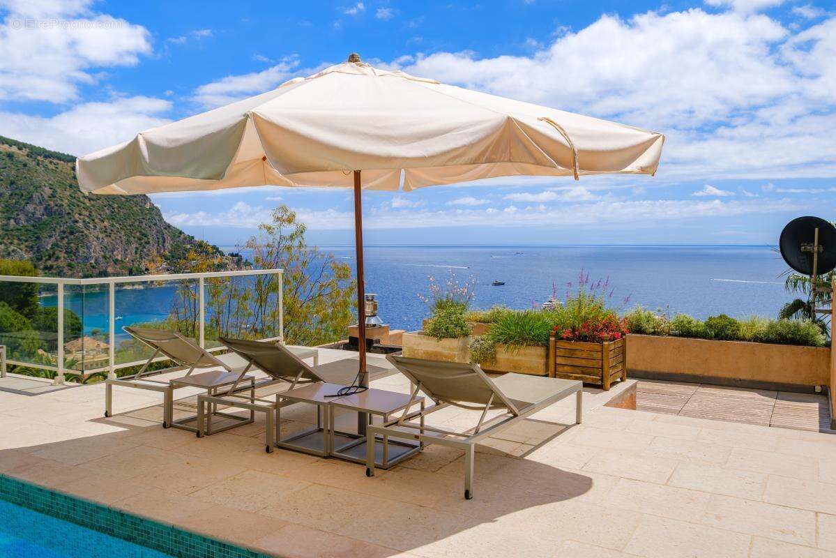 Maison à EZE