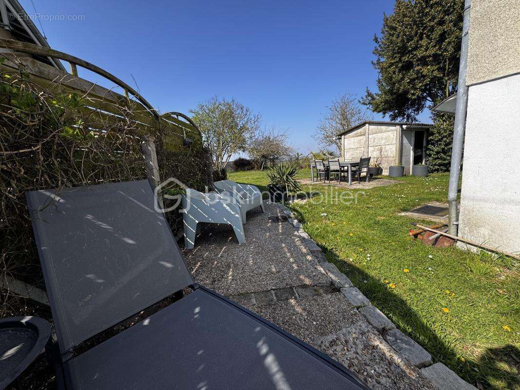 Maison à CORQUILLEROY