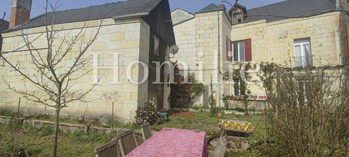 Maison à MONTRICHARD