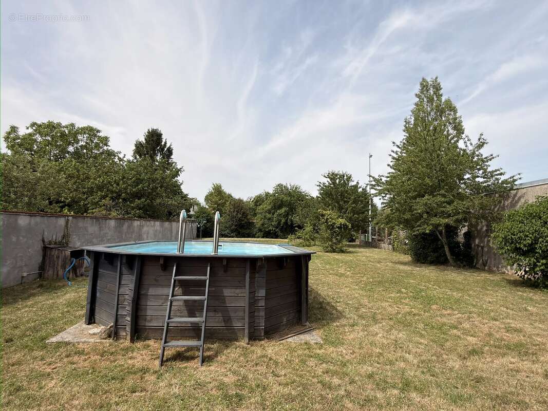 Charmante maison en pierre au cœur du village avec jardin et piscine hors-sol - photo 22