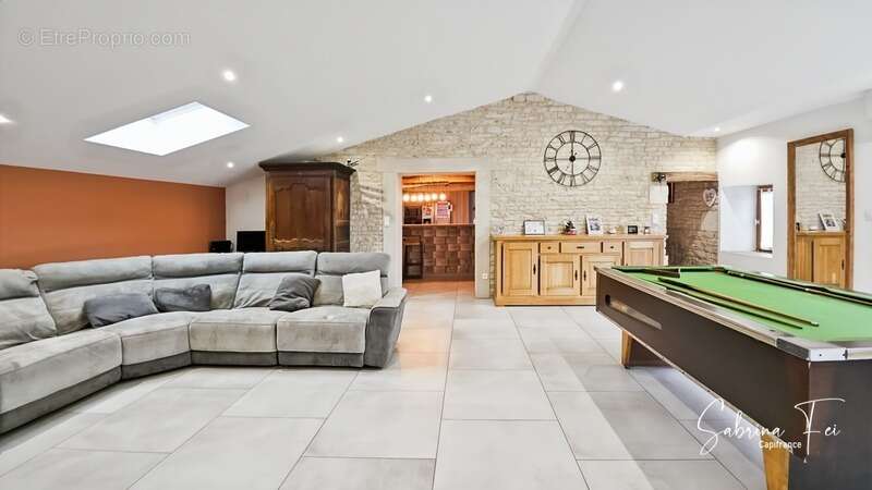 Maison à LA RONDE