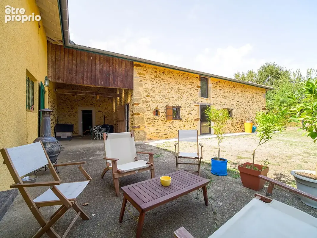 Maison de charme avec dépendance sur 5 Ha de terres - photo 10